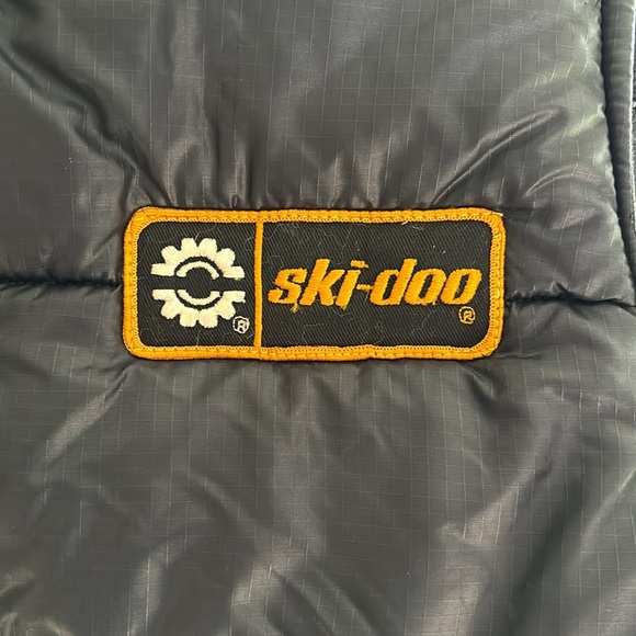 Ski-Doo Puffer Vest - Vintage - made in the USA - Picture 2 of 5